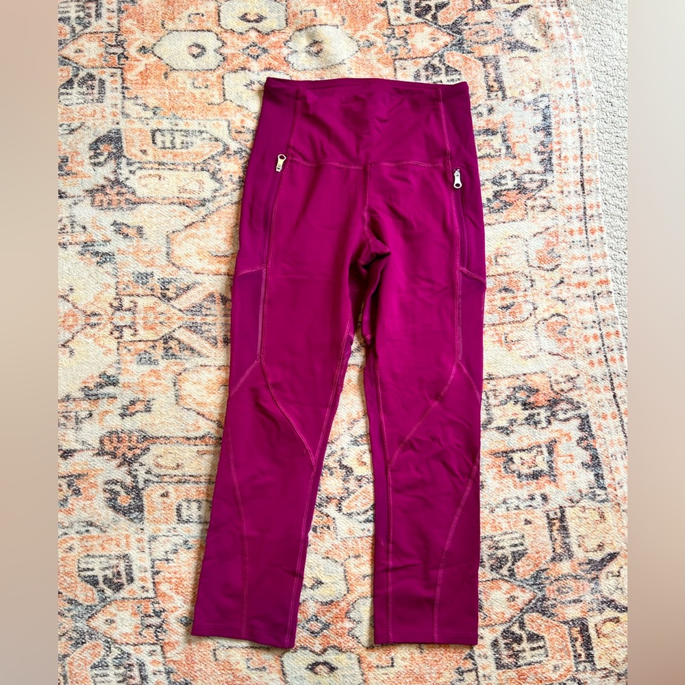 Lululemon crop leggings size 4